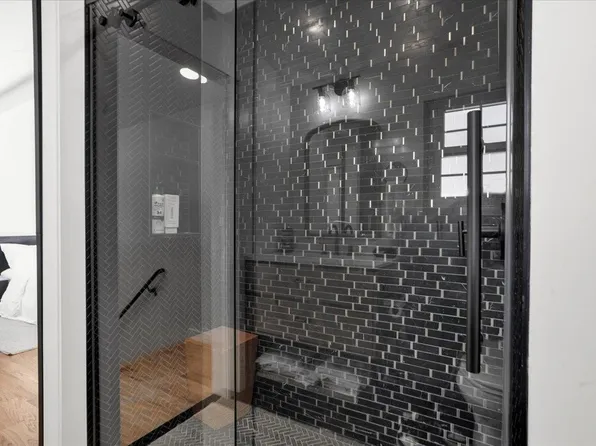 305 Sherman Avenue image 7 of 48