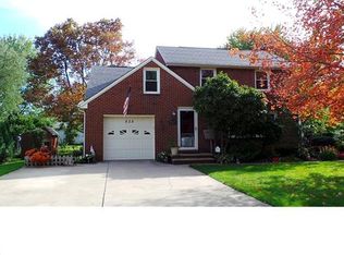 838 Overlook Dr, Alliance, OH
