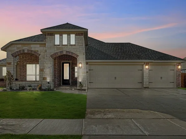 120 Fireberry Dr, Glenn Heights, TX 75154