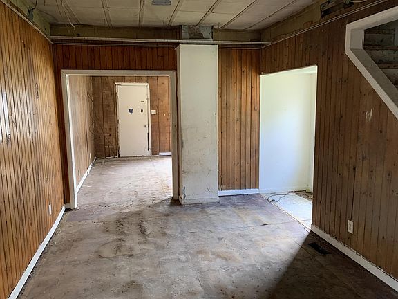 5th image of 114 Bosman St