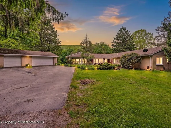 1000 Layton Rd, Clarks Summit, PA 18411