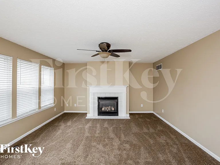 11749 Gatwick View Dr — Photo 5