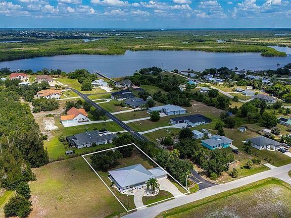 3rd image of 569 RIO VISTA AVENUE