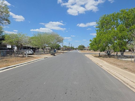 4th image of 1040 Rio Grande St