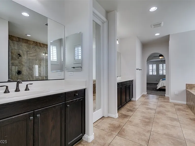 10244 Radcliffe Peak Ave — Photo 46