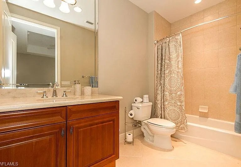 538 Avellino Isles Cir #9201 — Photo 17