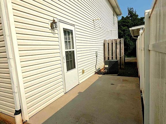 2nd image of 4703 Scepter Way