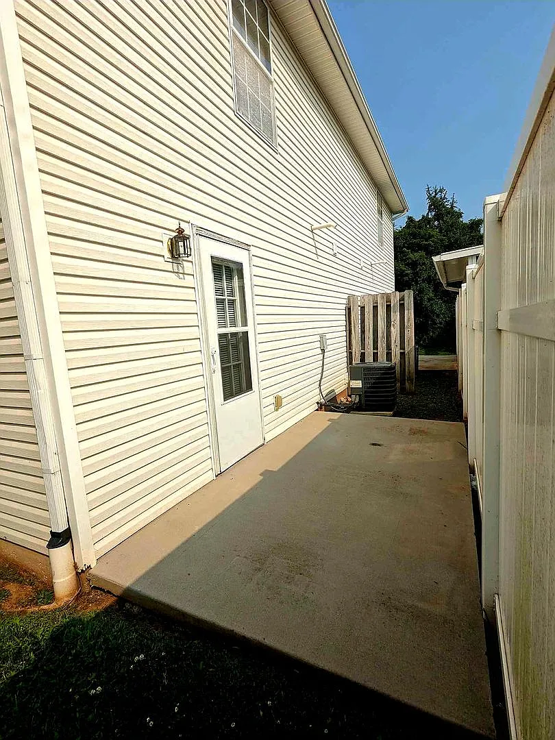 Building Photo - 4703 Scepter Way