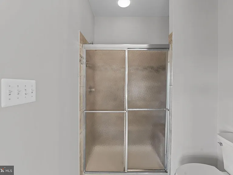 44253 Huron Ter — Photo 38