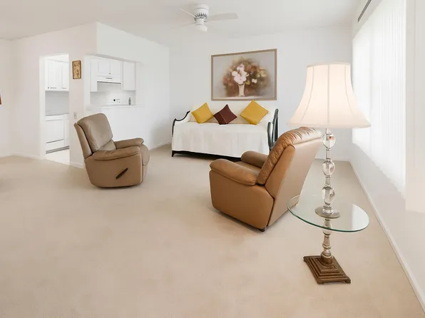 160 Preston D #160, Boca Raton, FL 33434