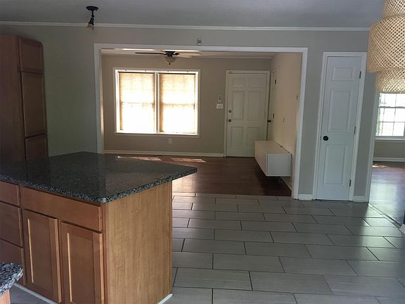 3rd image of 6015 Florence Avenue