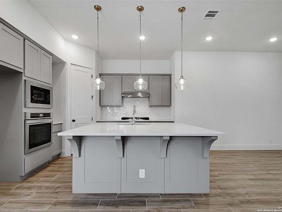 2nd image of 106 Bretford Drive