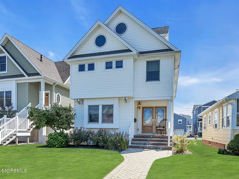 18 Meadow Ave — Photo 48
