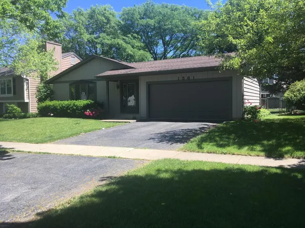1561 Madison Ave, St Charles, IL 60174