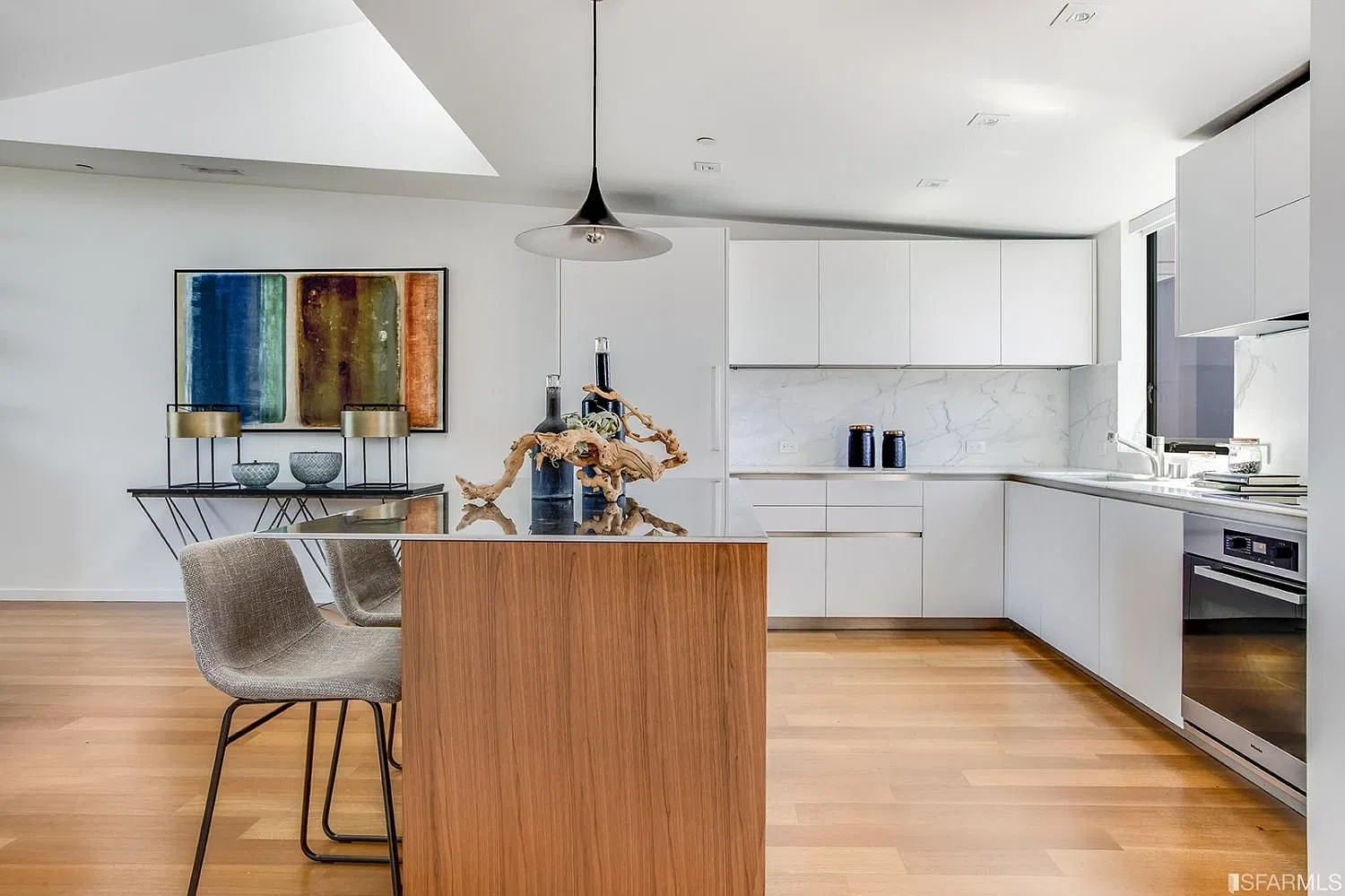 2 bed, 2.5 bath, 1456 sqft, $3,250 — Photo 3