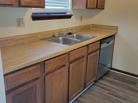 3rd image of 1244 Montecello Dr Unit C