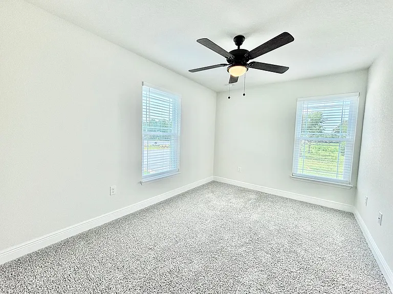 5031 Peach Dr — Photo 13