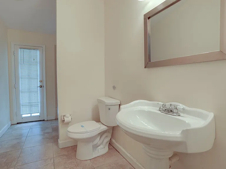 5212 Abelia Dr — Photo 22