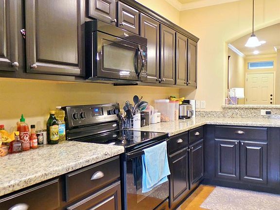 4th image of 130 Kimber Ln