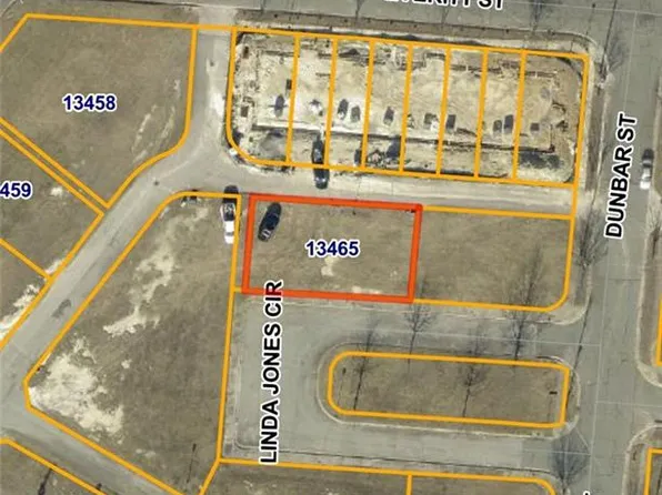 6-8 Linda Jones Cir, Greensboro, NC 27401