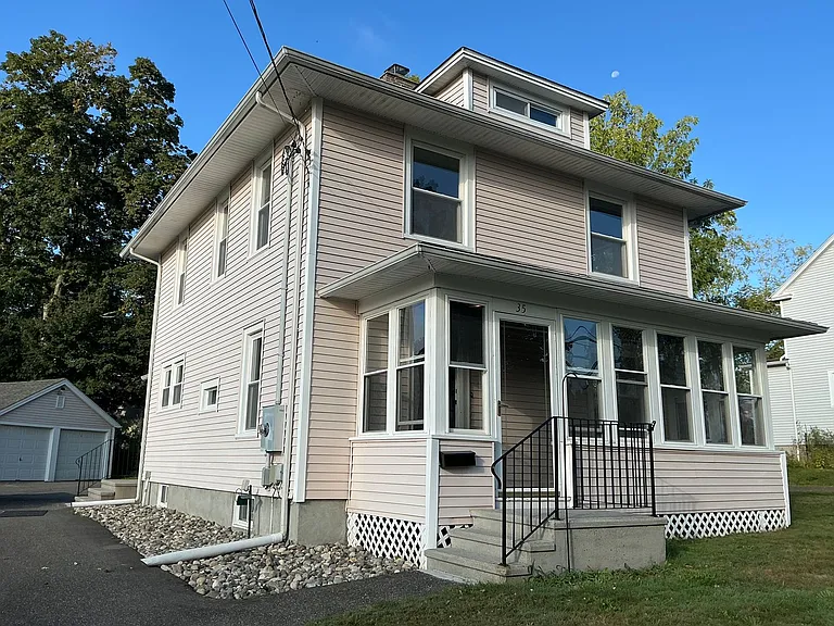 35 West St — Photo 26