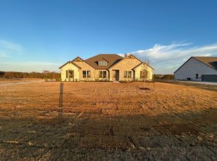 803 Valley Ridge Rd, Van Alstyne, TX 75495