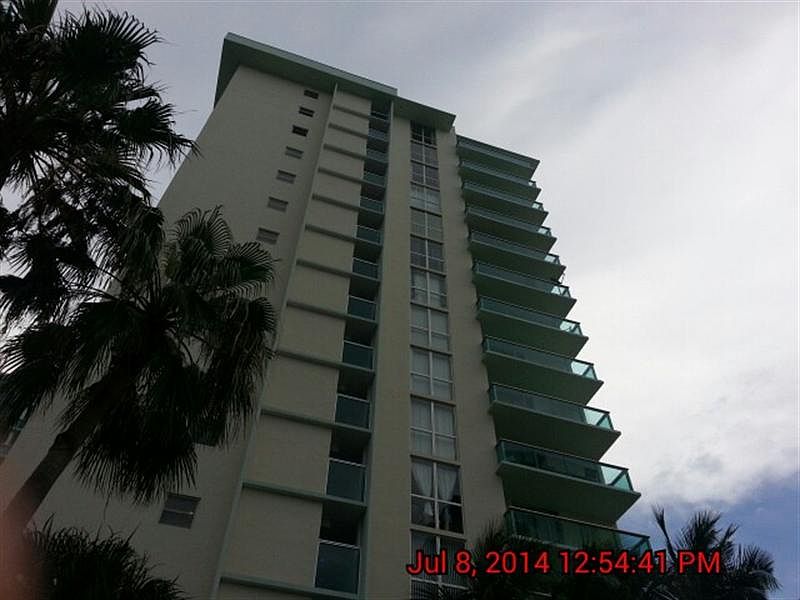 2nd image of 3801 S Ocean Dr APT 9G