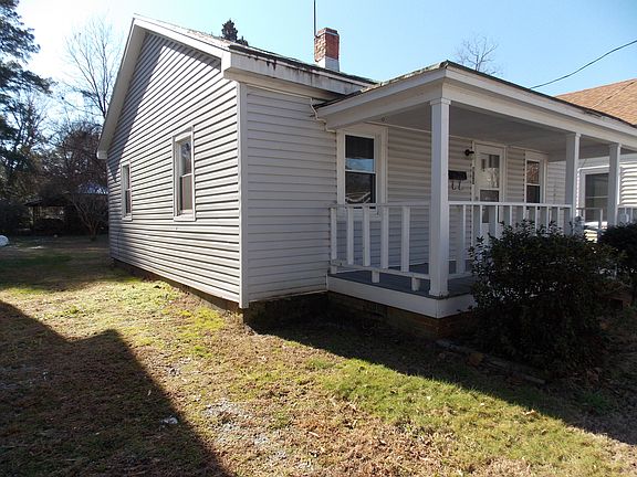 2nd image of 811 Fontaine St