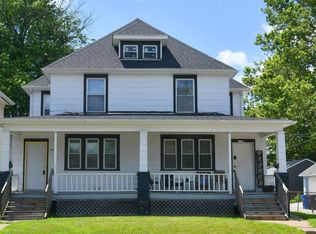 1315 12th St, Moline, IL 61265