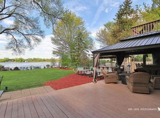 35098 N Edgewater Ln, Ingleside, IL 60041