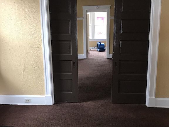 5th image of 3617 Vine St