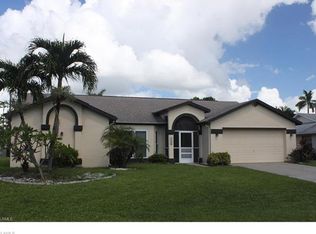 1435 SE 33rd St, Cape Coral, FL 33904