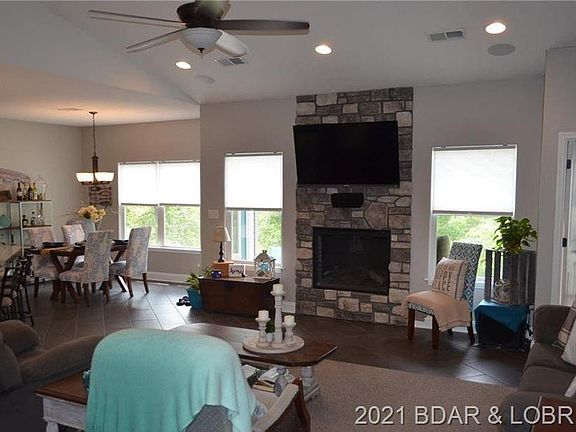 4th image of 235 Hawk Lake Dr