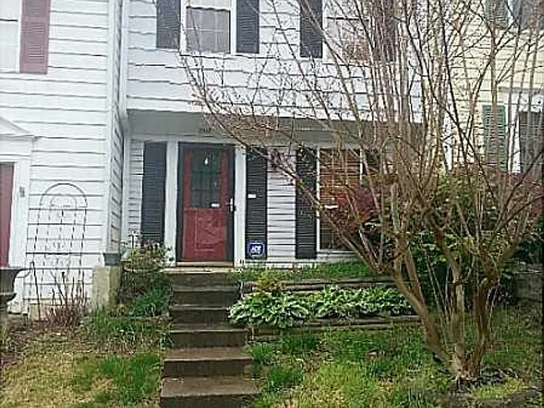 2952 Aspen Woods Entry — Photo 2