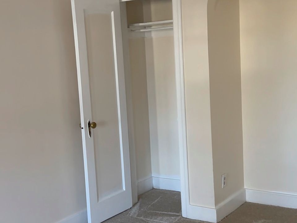 1st image of 54 Parkwood St #2