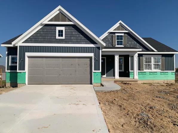 4896 Bethpage Dr NW, Comstock Park, MI 49321