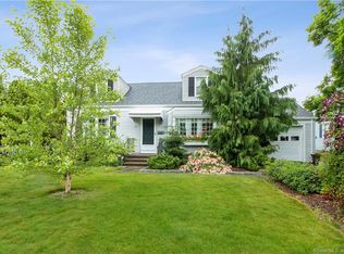 12 Dawes St, Milford, CT 06460