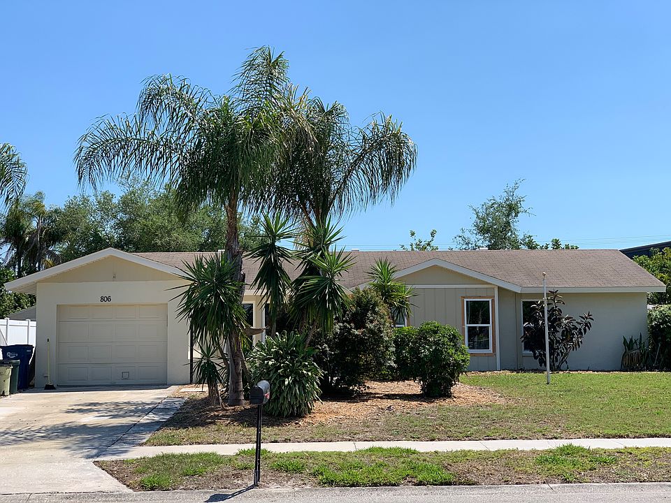 1st image of 806 Southern Pine Ln