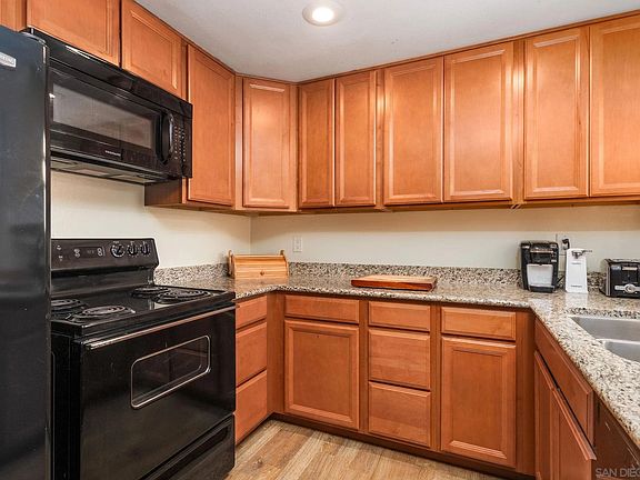 3rd image of 475 N Midway Dr Unit 220