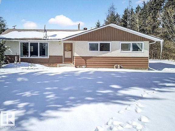 2nd image of 64310 Range Rd #15