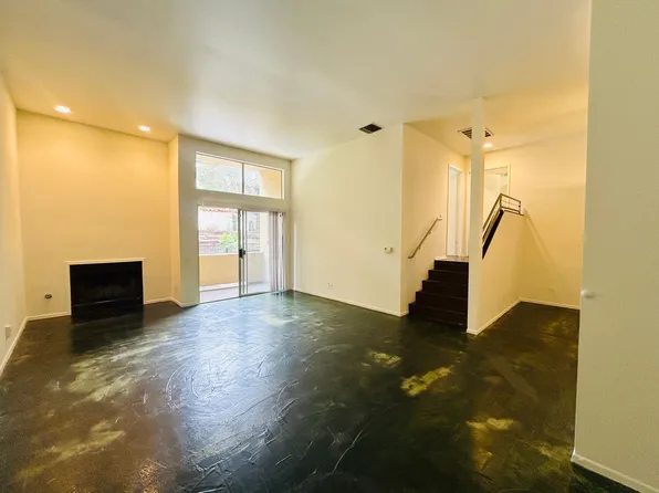 2339 Hyperion Apartments