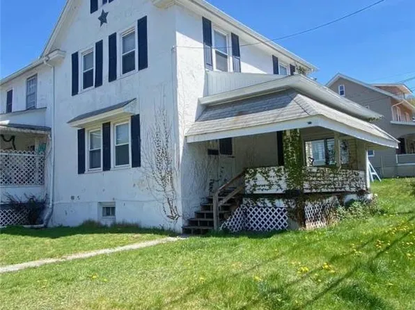 130 W Bertsch St, Lansford, PA 18232