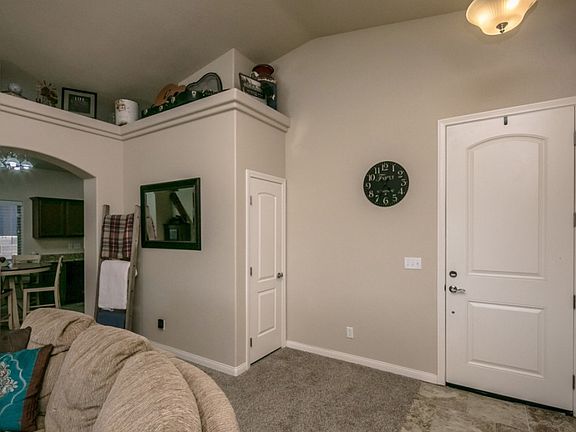 4th image of 2608 Wallapai Ave