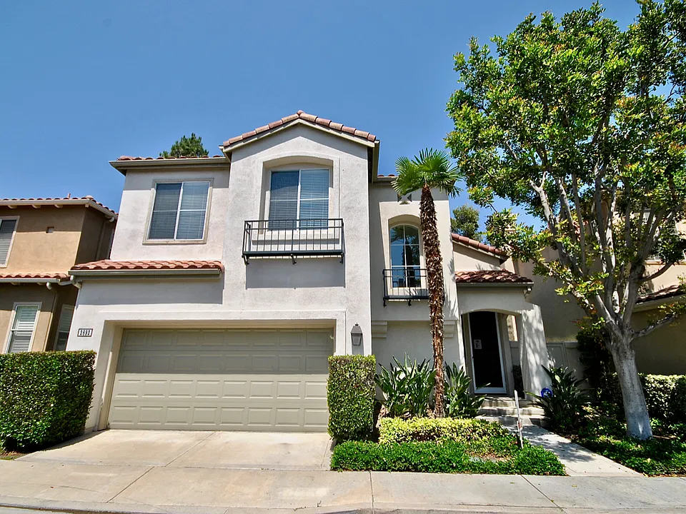 2892 Baugh Dr