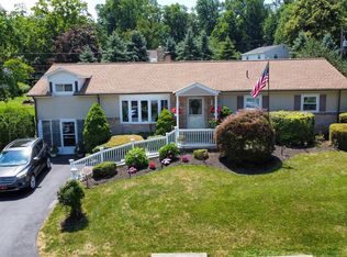 5 San Juan Dr, Mechanicsburg, PA 17055