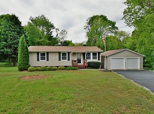 3748 Fieldcrest Cir NW, Concord, NC 28027