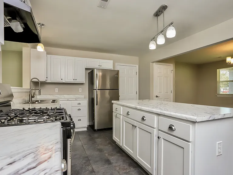 1620 Beverly Dr — Photo 14