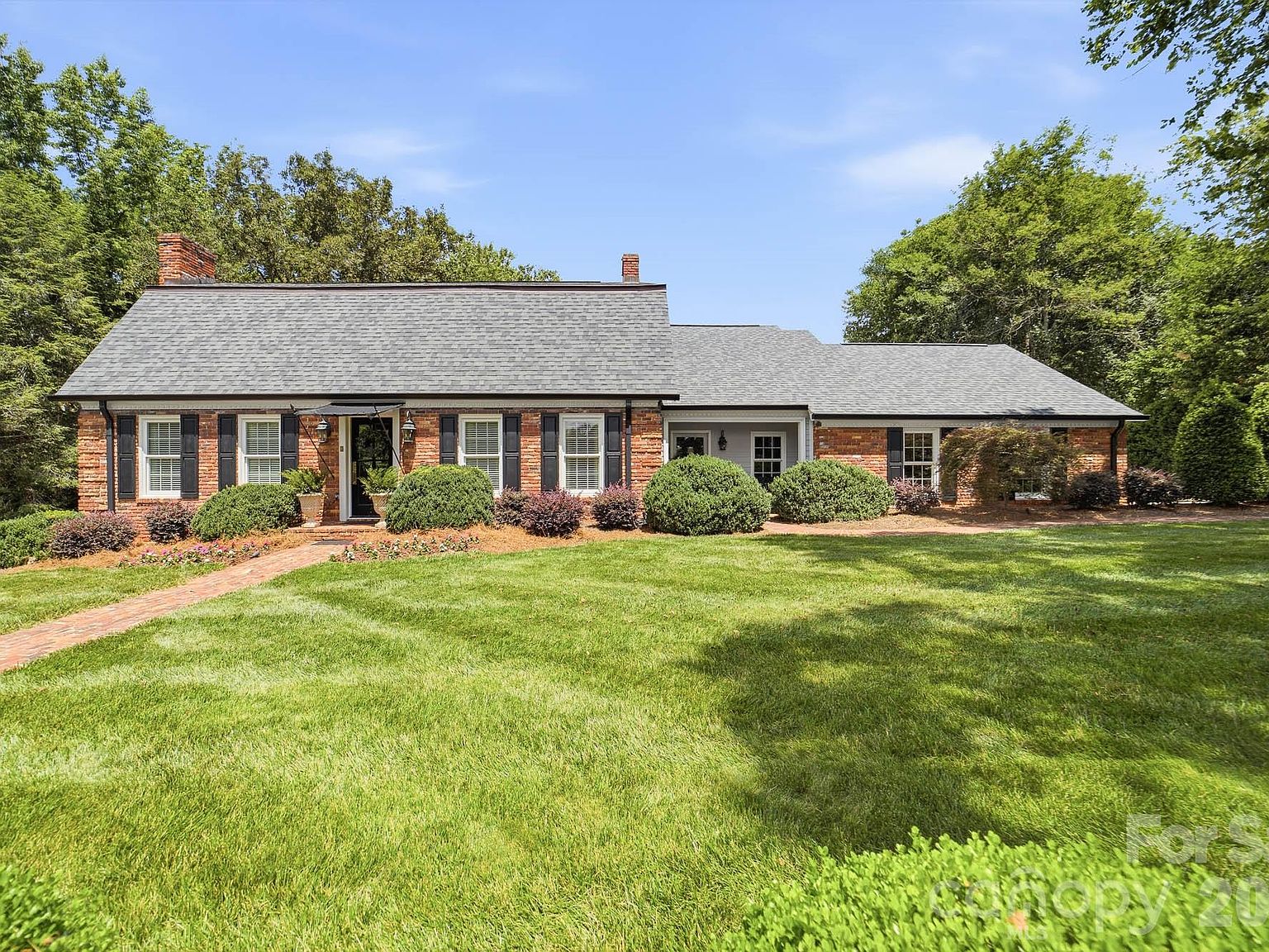 3115 Oakmont Rd