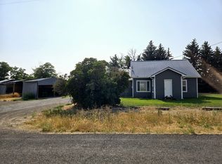 1257 Valley Rd, Hazelton, ID 83335
