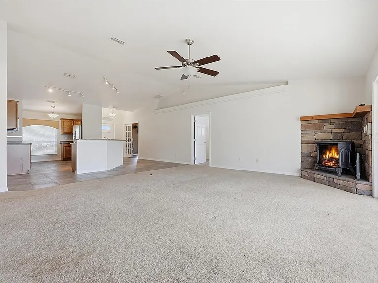 21395 NW 39th Ct — Photo 6